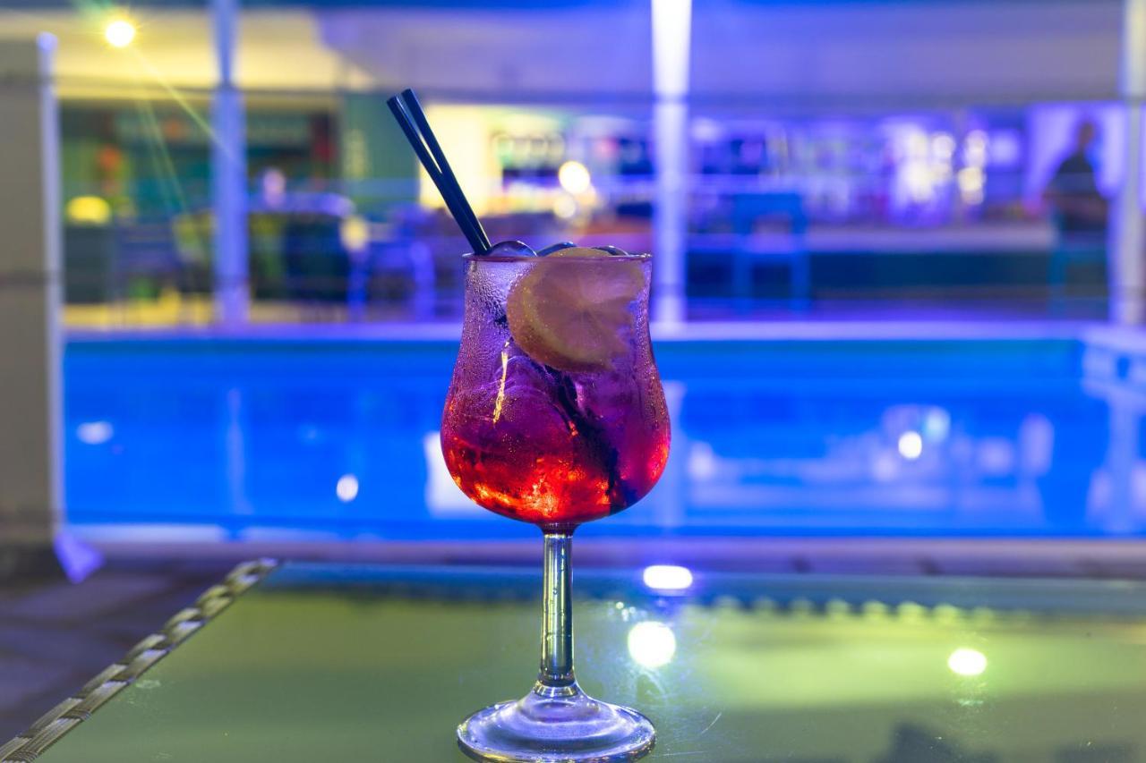 Tropicana Inn Nydri  Dış mekan fotoğraf