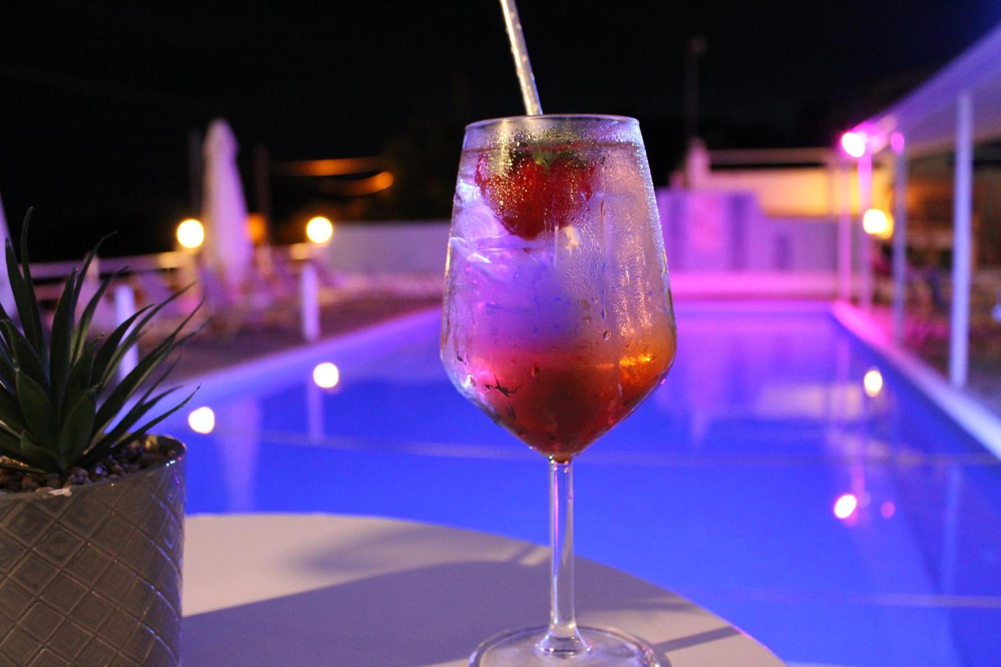 Tropicana Inn Nydri  Dış mekan fotoğraf